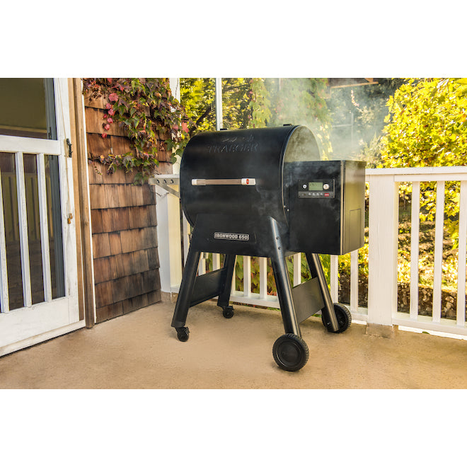 TRAEGER IRONWOOD 650 + PELLET SENSOR TFB65BLFC